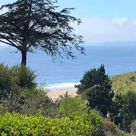 Breathtaking White Water Views At Seascape Resort